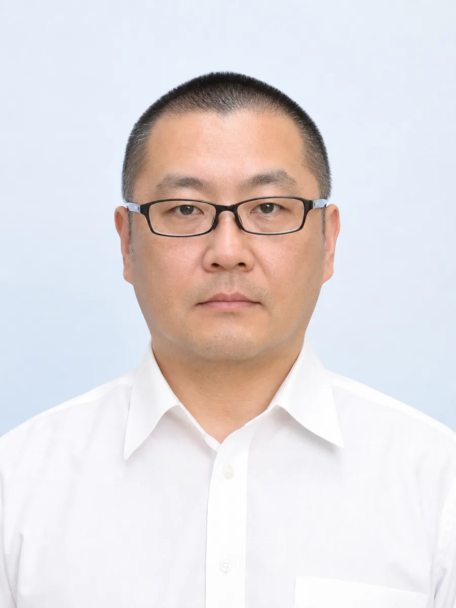 証明写真(AI生成・架空)